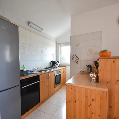 Jaklin Гостевой дом Банёл