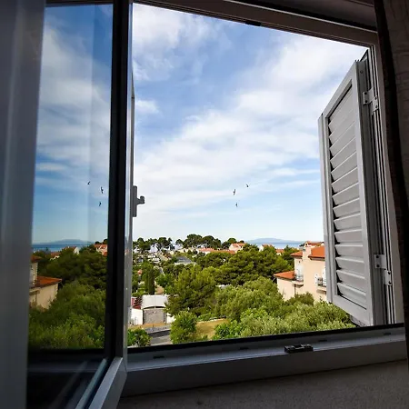 Гостевой дом Jaklin Банёл