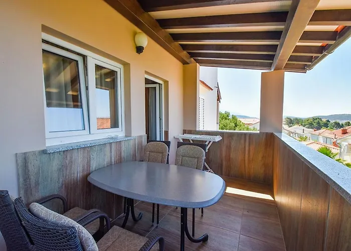 Guest house Jaklin 3*